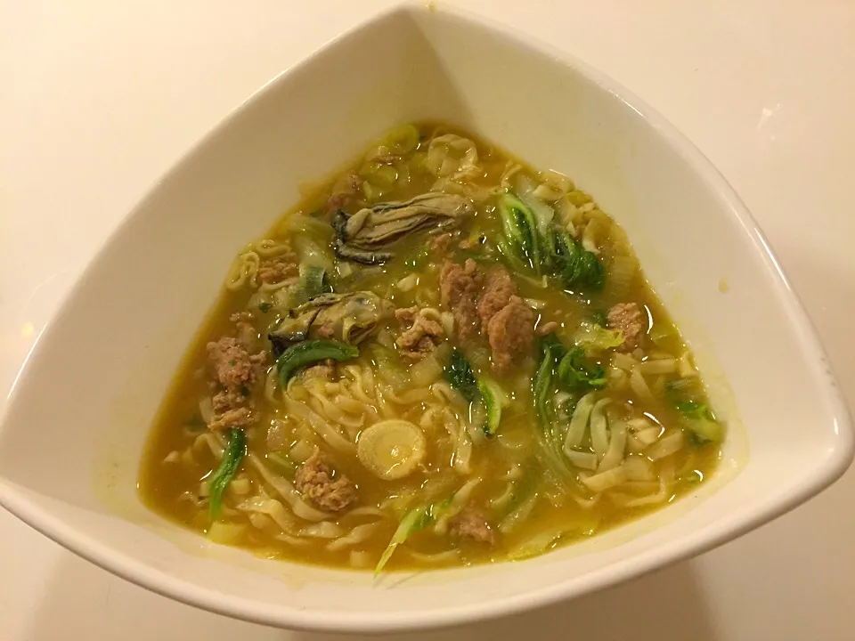 牡蠣入りカレーうどん😋|きのすけ〜さん