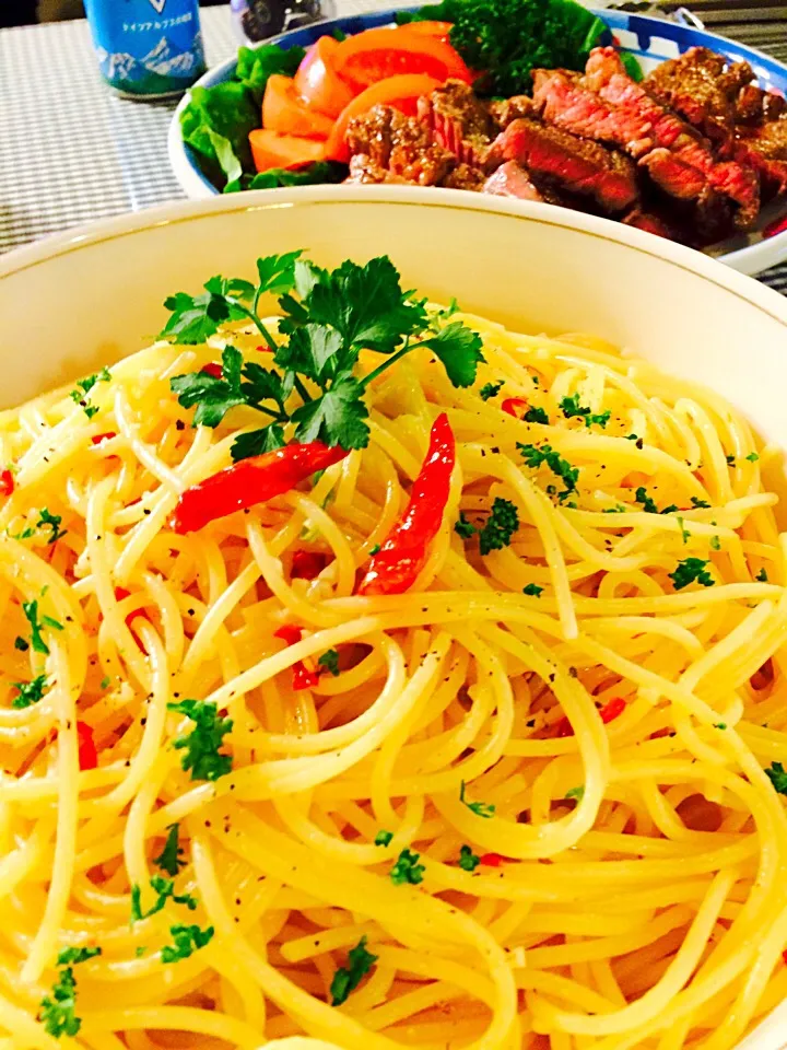 水曜日の朝パスタ❤️Aglio, olio e peperoncino❤️|静香さん