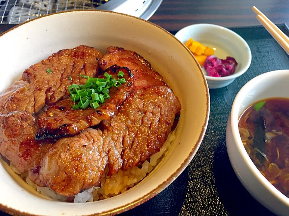 カルビ丼|はるかさん