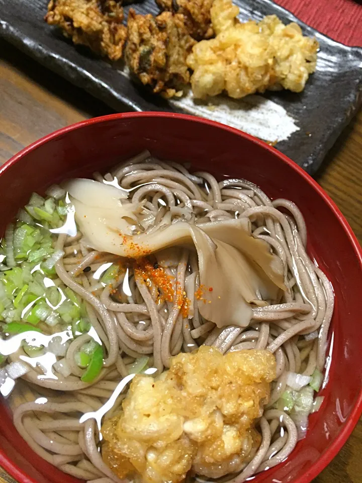 Snapdishの料理写真:年越蕎麦
白子の天ぷら入り|Terumi  Yokosawaさん