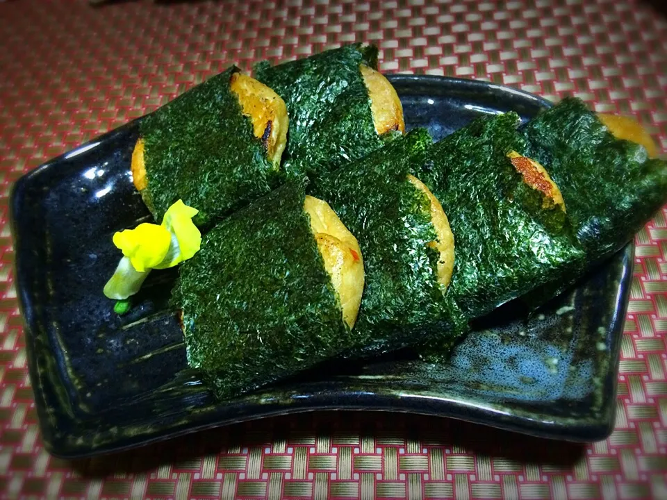 がんもどきの磯辺焼き 湯抜きと焼き醤油がポイント😋コスパ カロリー共に下げ美味しく食べれちゃいます。|佐野未起さん