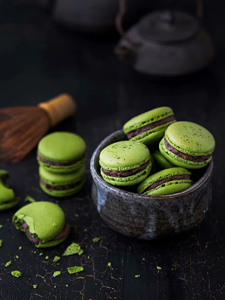 Japanese Green Tea Matcha Macarons with Azuki Bean Filling|Mimiclaire's Kitchenさん