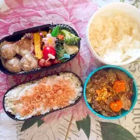 Snapdishの料理写真:冬期講習最終日
なので金粉いり牛丼|M.Mさん