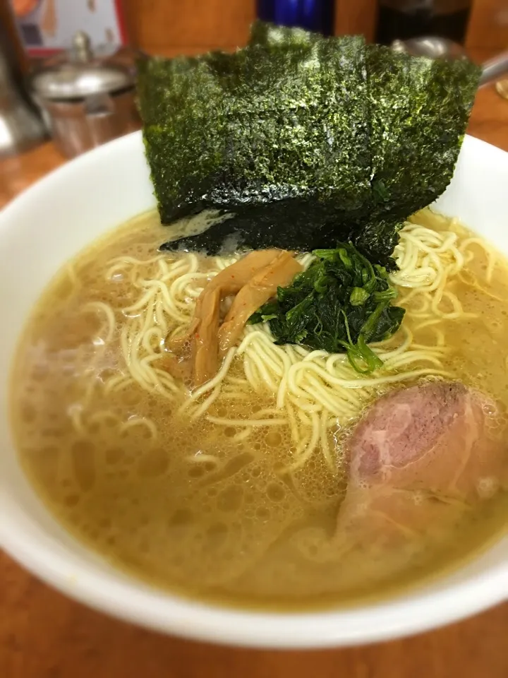 毎日

ラーメン…(^^)

細麺にしてみたが
このお店のは太麺の方が

スキ|Satoshi Sakairiさん