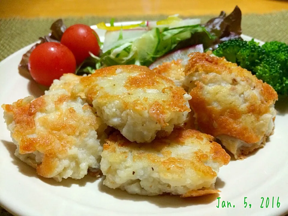 Snapdishの料理写真:みったんさんの料理 蓮根チーズ焼き|みきおさん