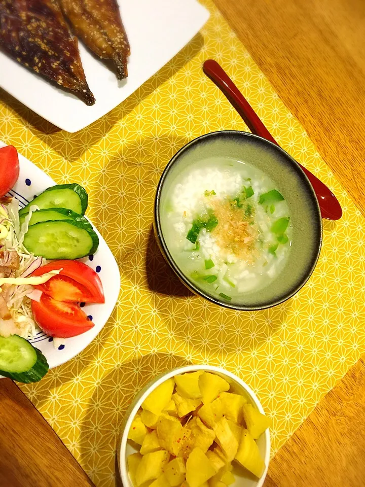 春の七草粥〜〜🍚🌱|まんぞーさん