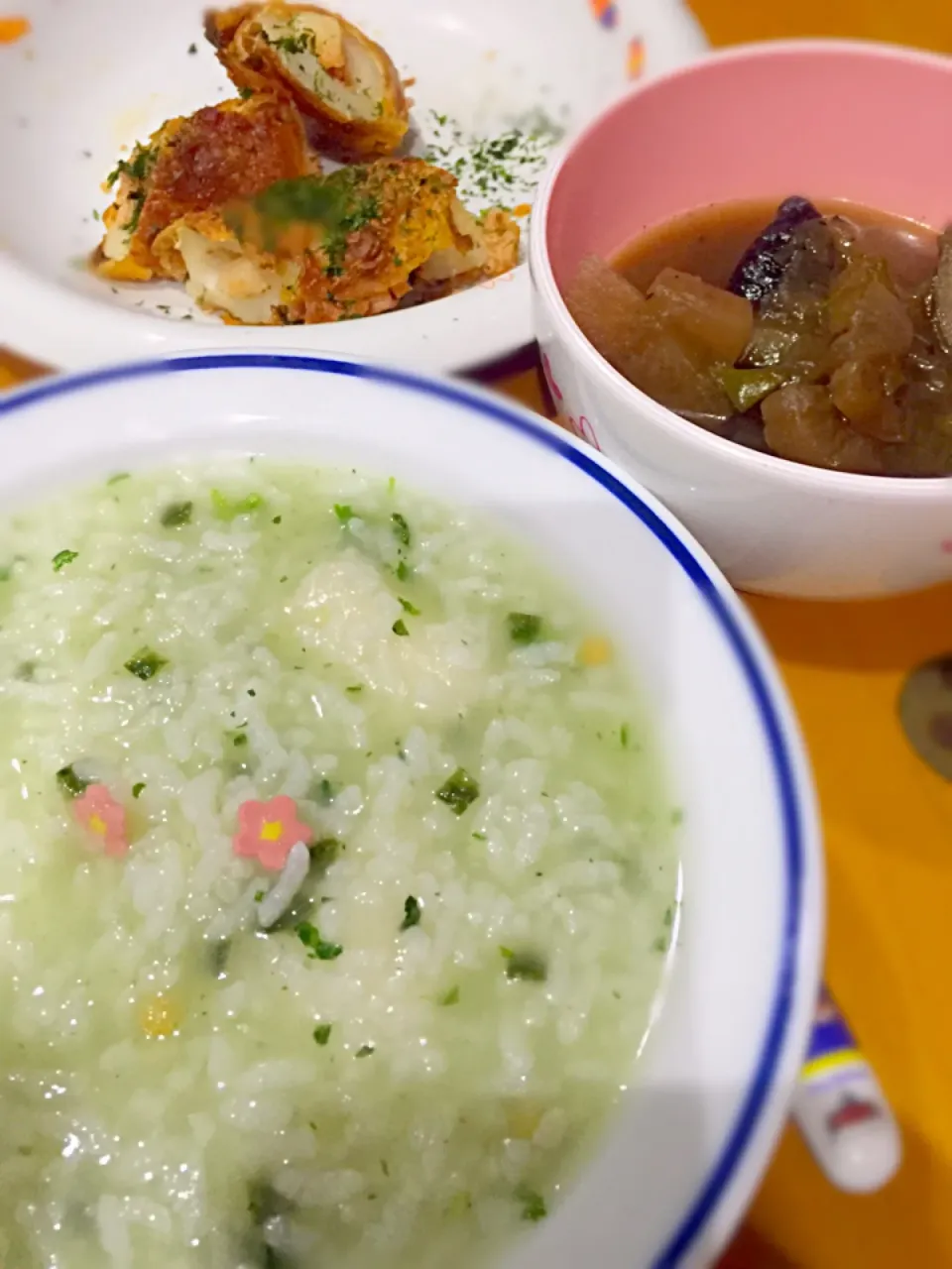 Snapdishの料理写真:餅入り七草粥☘🌱  明太ポテト入り竹輪の天ぷら青海苔がけ  けんちん汁|ch＊K*∀o(^^*)♪さん