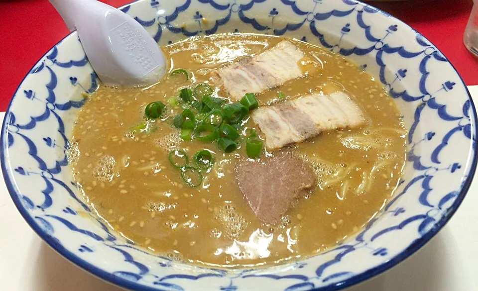 豚骨味噌ラーメン😍|きのすけ〜さん