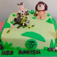 #fondantcake #animal #monkey #giraffe #lion #rumahkuerani|Rani Triningtyasさん