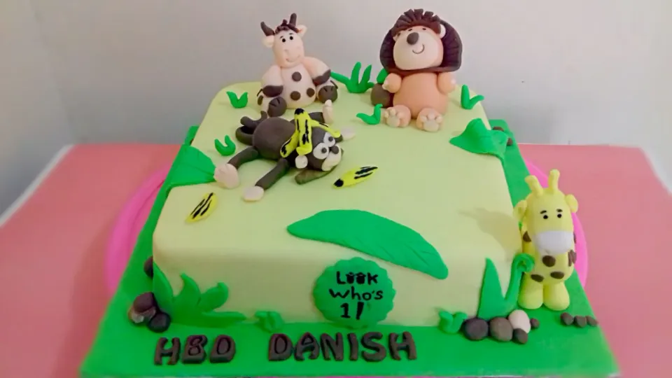 #fondantcake #animal #monkey #giraffe #lion #rumahkuerani|Rani Triningtyasさん