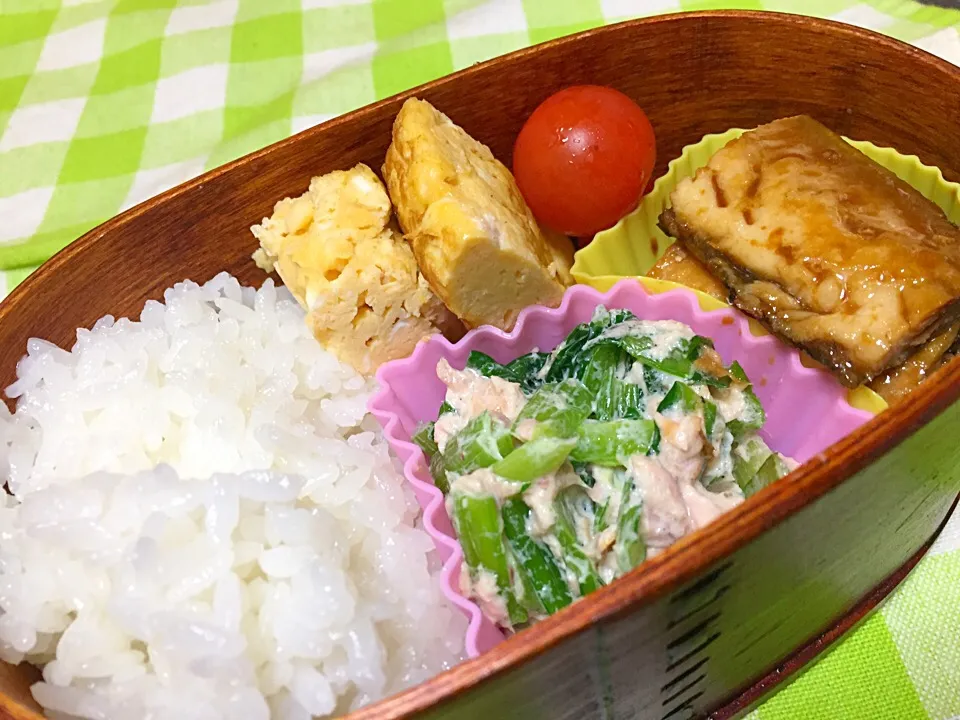 1月8日のお弁当(o´罒`o)ﾆﾋﾋ♡
さんまの蒲焼(^///^)作ったぞぉ(^///^)|Hitomiさん