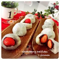 Snapdishの料理写真:りるのんの料理 白玉粉でいちご大福🍓