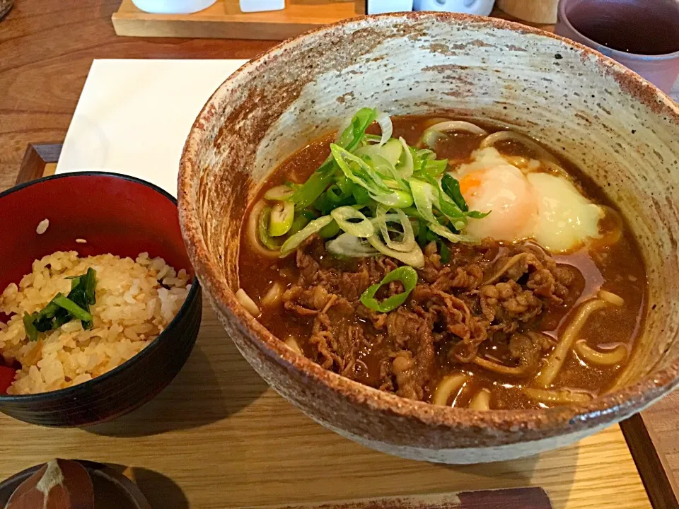 Snapdishの料理写真:牛煮込みカレーうどん|chan mitsuさん