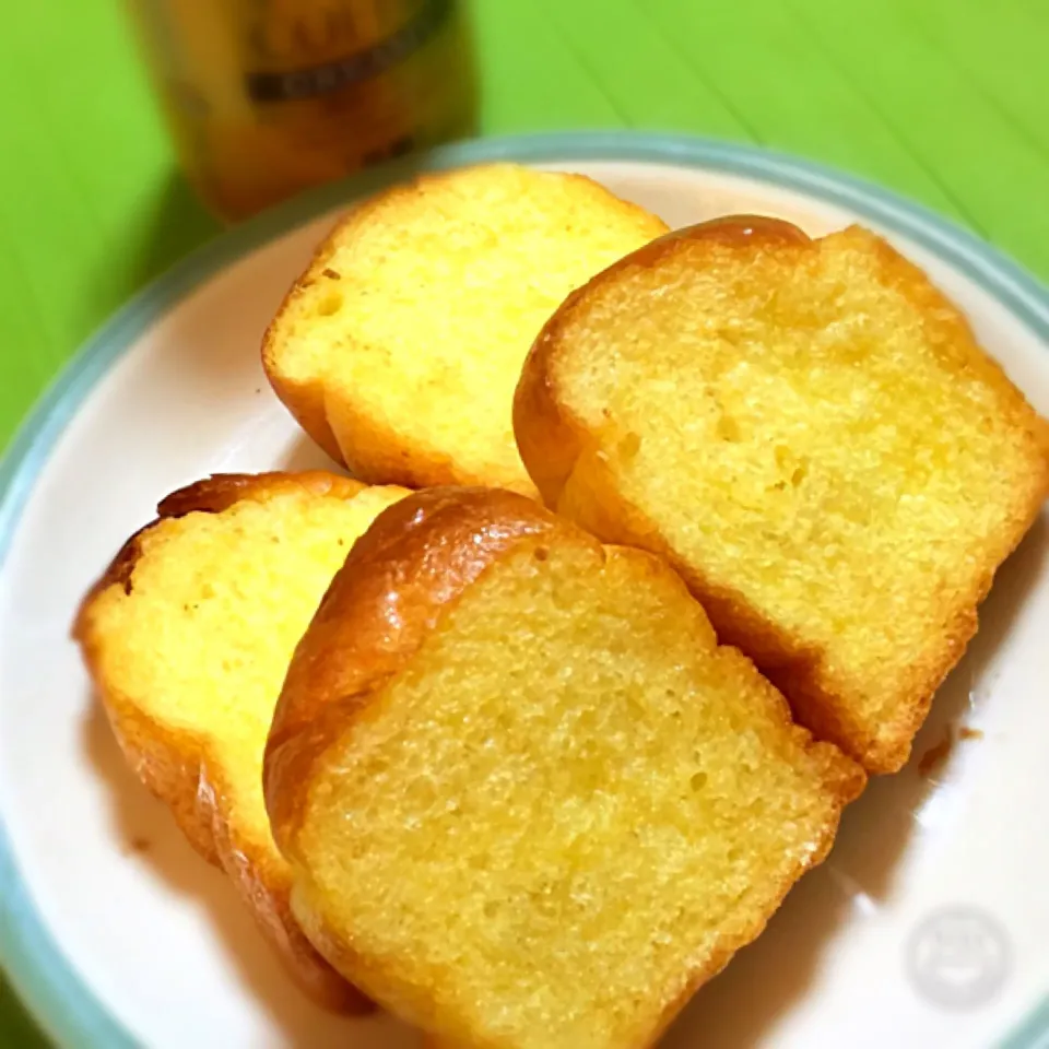 朝ごパンでシュガートースト😋|しんやさん