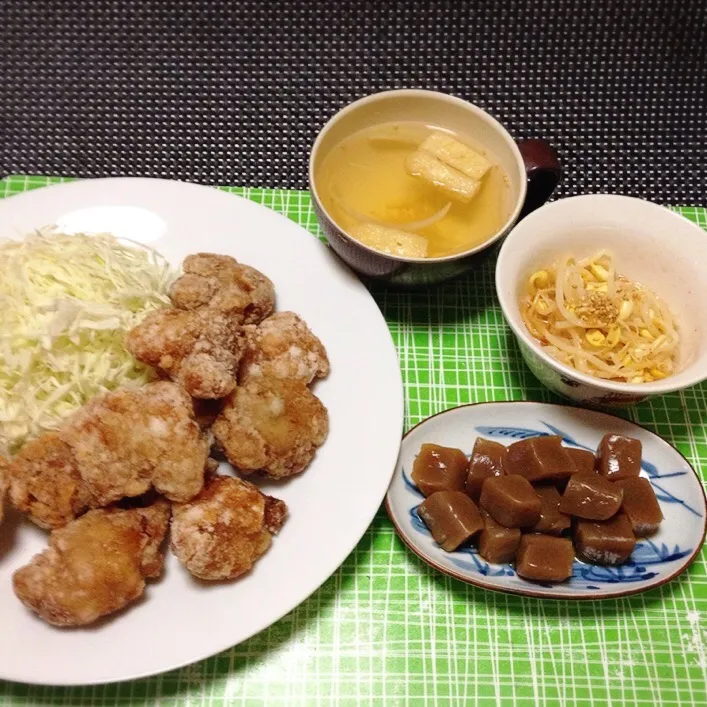 鶏竜田揚げ・お揚げとタマネギのスープ・豆もやしのナムル・もろみ漬けコンニャク|美也子さん