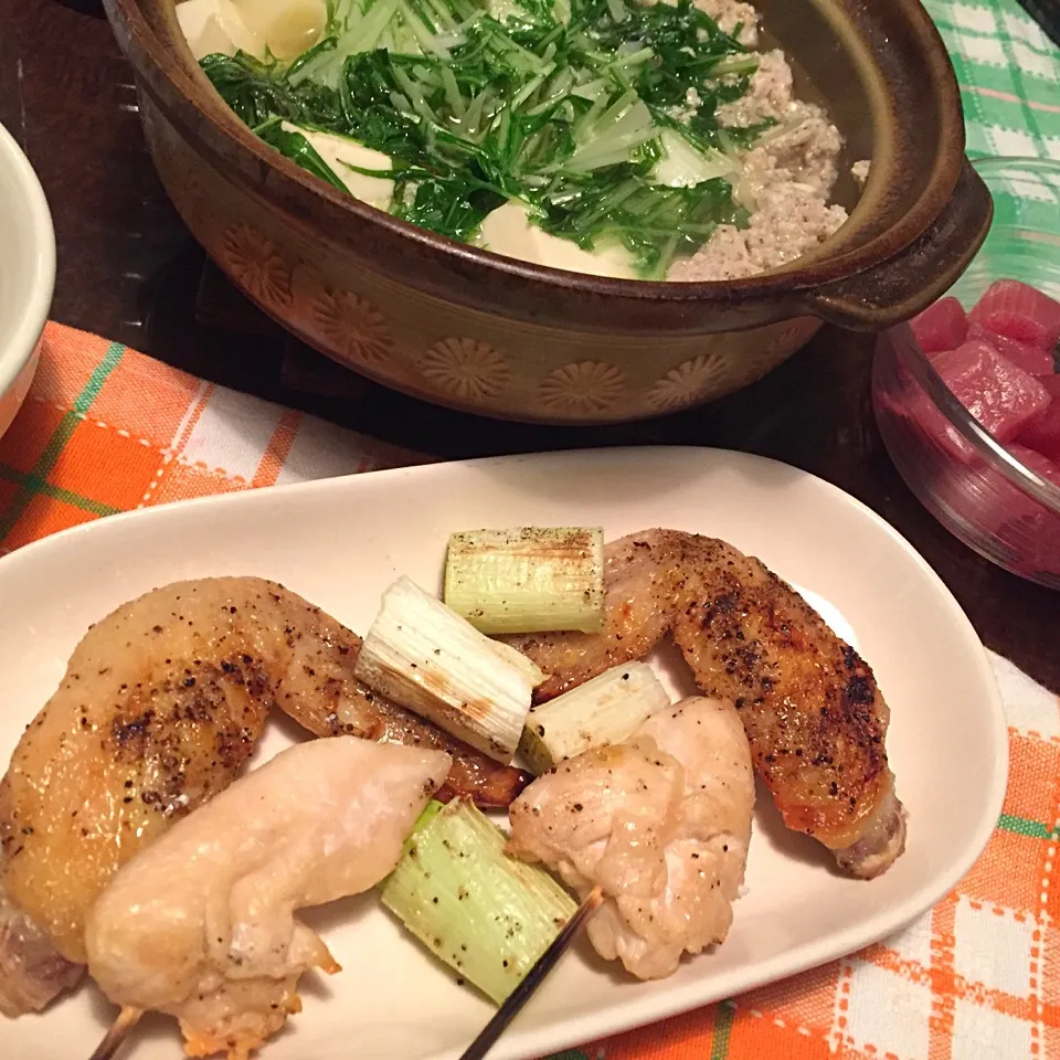 Snapdishの料理写真:焼き鳥、ミニ鳥つくね鍋、マグロ|純さん