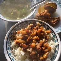 三筒滷肉飯|陳志彥さん