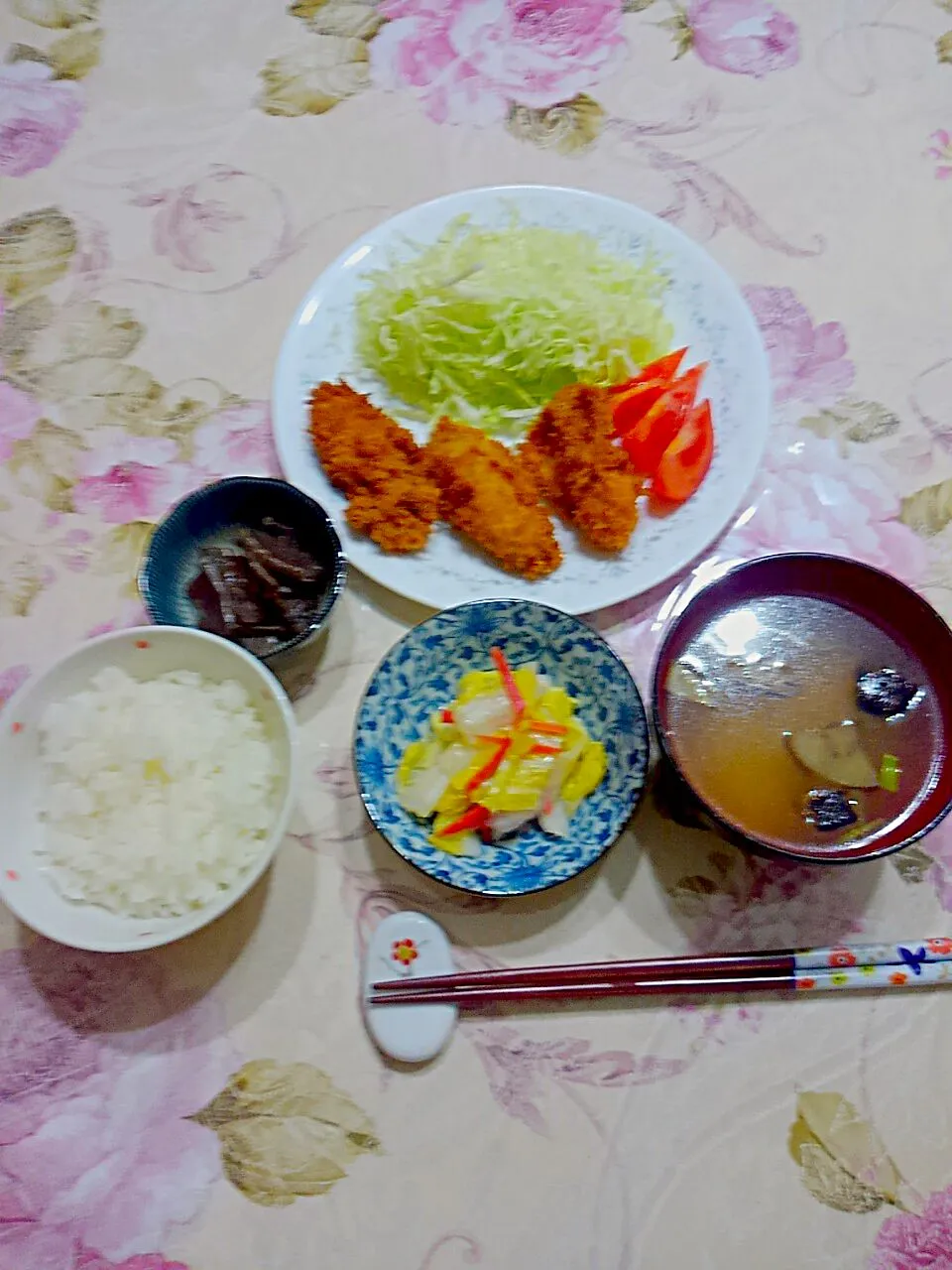 Snapdishの料理写真:カキフライ定食|たえさん