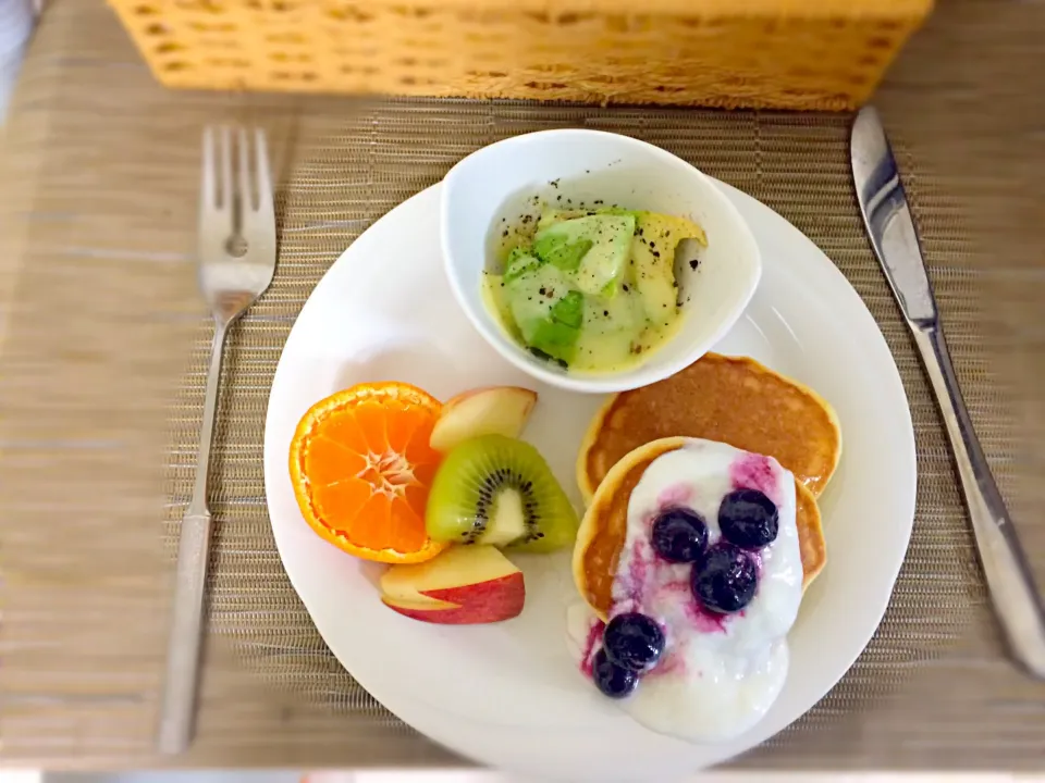 ある日の朝食|Nobuko Hosoiさん