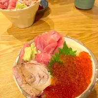 Snapdishの料理写真:築地 海鮮丼|のんさん