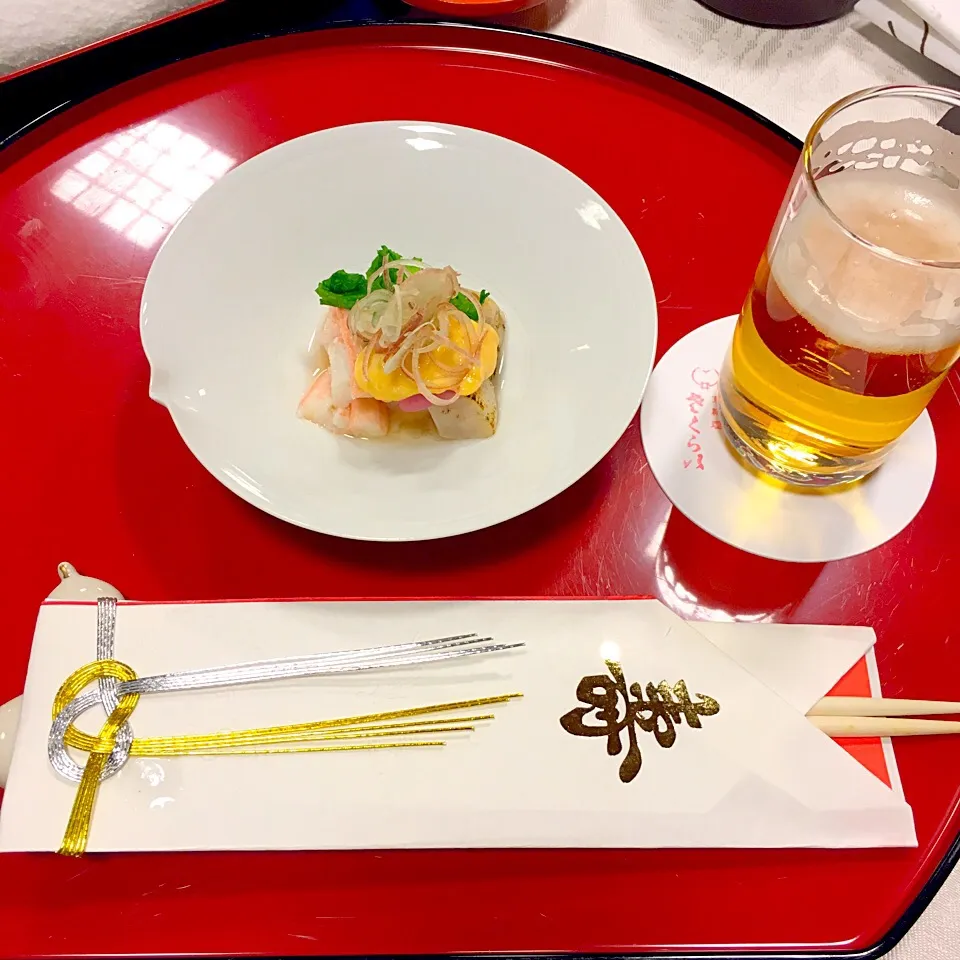 Snapdishの料理写真:御祝先附 蟹上身 帆立貝柱 菜種 紅大根 黄身酢|☆*yuko's kitchen*☆さん