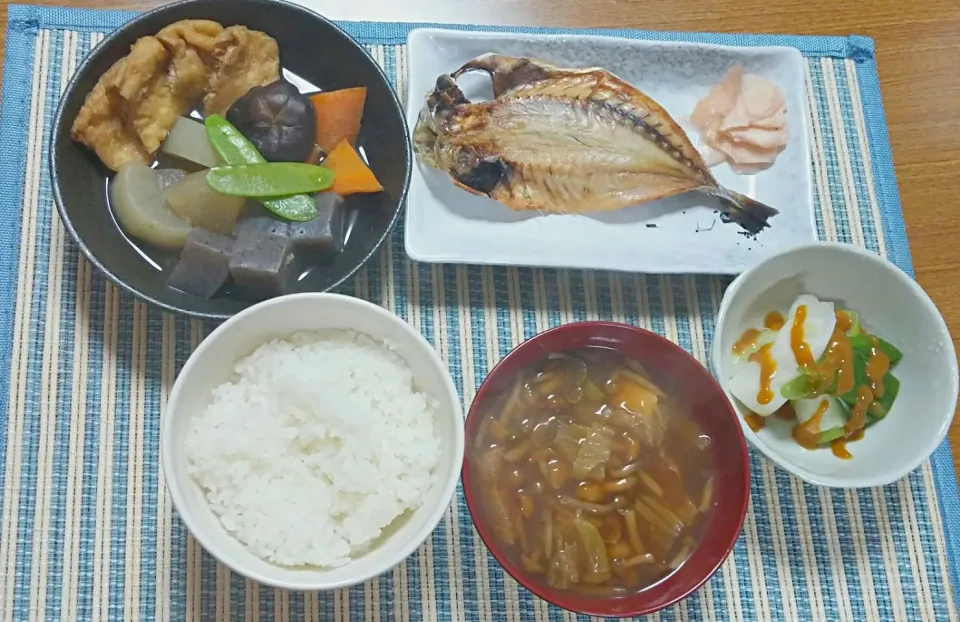 アジの干物
根菜と揚げの煮物
ネギぬた
なめこ汁|あぁちゃんさん