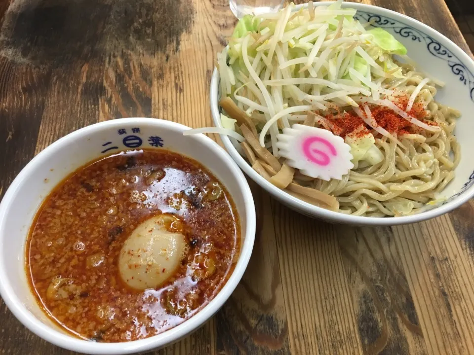 Snapdishの料理写真:激辛つけ麺(中盛、細麺)＋〔トッピング〕山盛り温野菜|マロさん