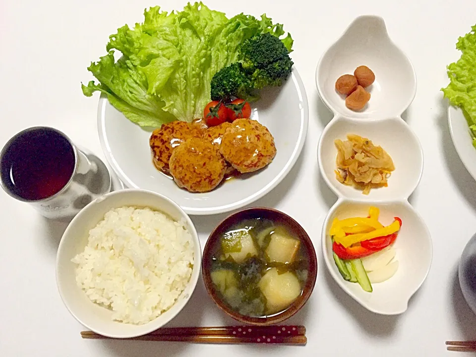 ＊豚つくねのポン酢あんかけ＊彩り酢の物＊切り干し大根＊梅干し＊おふとわかめの味噌汁💖|あゆかさん