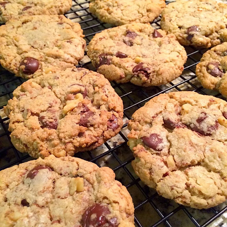 Chocolate chip oatmeal cookies with walnuts|Nanaさん