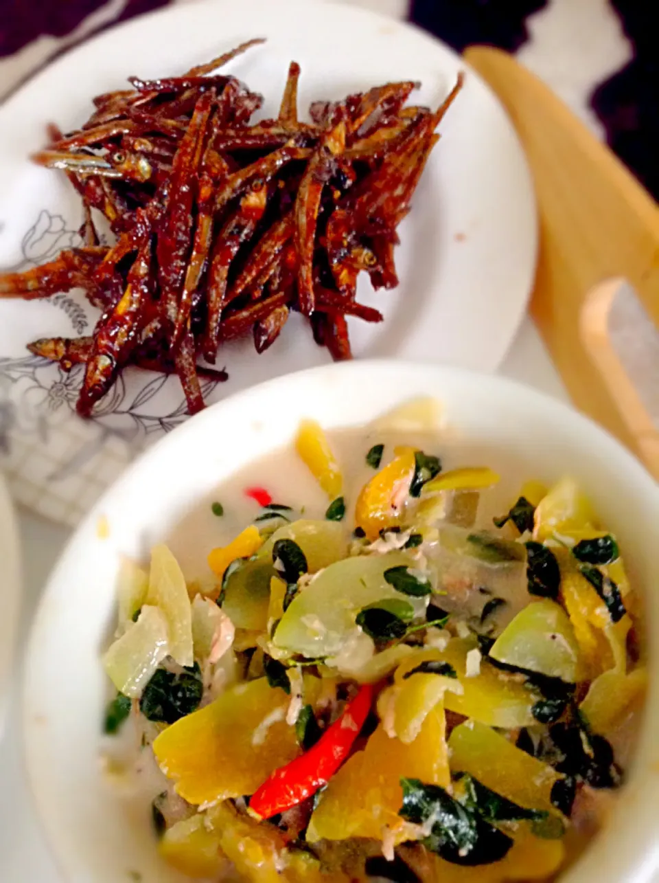 GiNataaNg PapaYa at AdoBonG DiLiS (GreEn PaPaYaS iN CoConuT MiLk anD DriEd FisH AdoBo)|GeMzKiTchさん