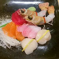 Snapdishの料理写真:mixed sashimi|binnaさん