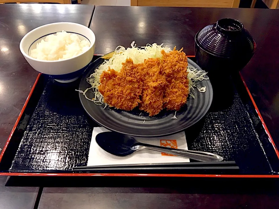 Triple Tonkatsu Set|Kararak & Foodsさん