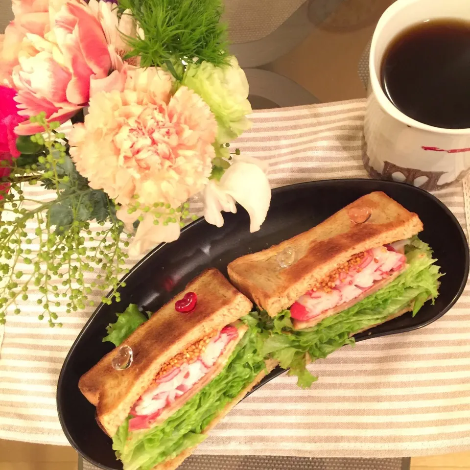 焼き豚&カニかま❤︎トーストサンドイッチ|Makinsさん