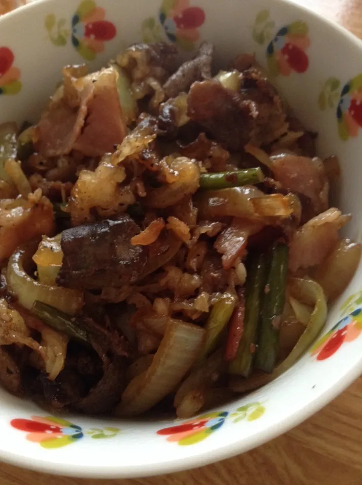 肉炒め丼|ここさん