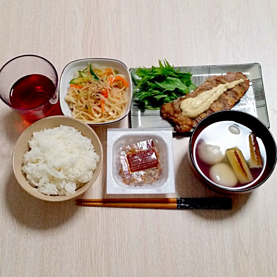 Snapdishの料理写真:豚肉の柚子胡椒マヨソースの夜ご飯|Mami.Nさん