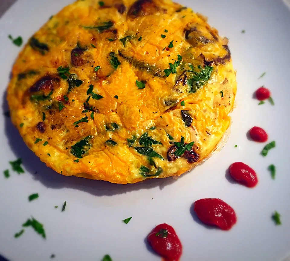 Mid- week Brunch! Egg, spinach, & sherried mushroom frittata|Liesel Ryanさん