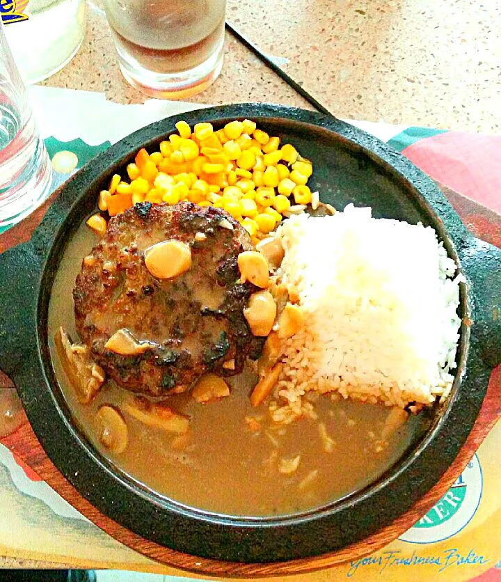 Hamburger Steak with Rice|Mariano Ngさん