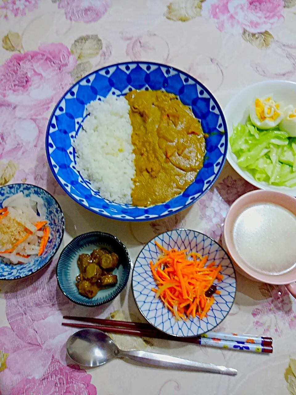 ポークカレー😋オニオンスープ😄チョレギサラダ😉常備菜３品|たえさん