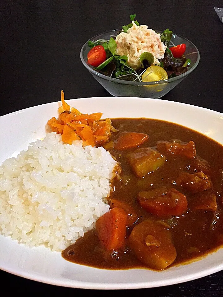 ⭐️カレーライス
⭐️大根とツナサラダ|よっちぃさん