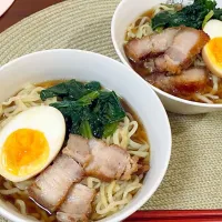 Snapdishの料理写真:自家製チャーシューで醤油ラーメン|hori horiさん