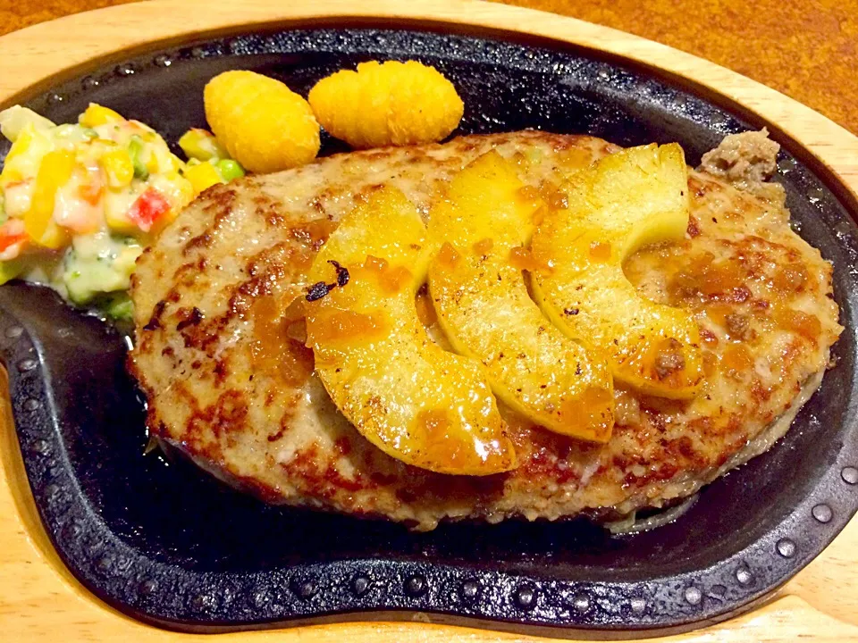 Pineapple Humburger Steak|Arthea Joy Goさん