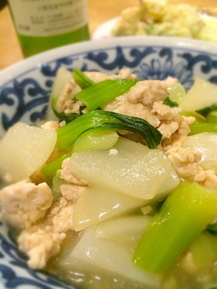 鶏ひき肉と大根と青梗菜の餡かけ炒め|acoさん