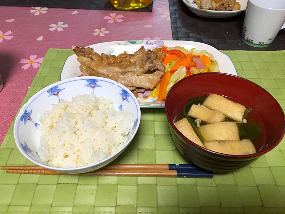 生姜焼きと野菜炒め
すまし汁|もりっくさん