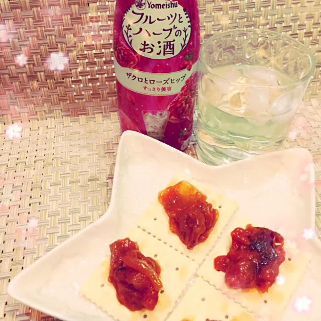 Snapdishの料理写真:フルーツとハーブのお酒|KEIKOさん