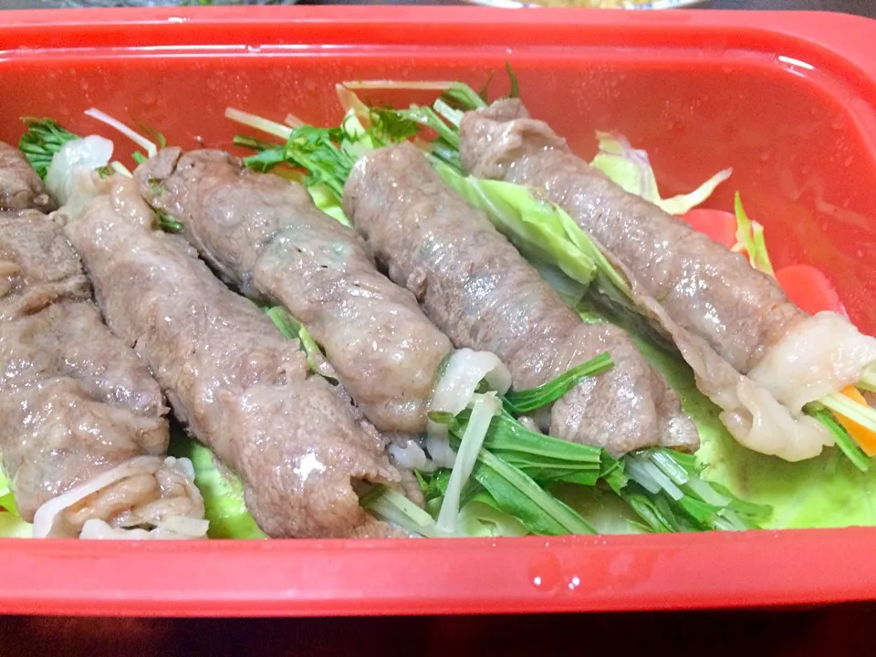 Snapdishの料理写真:水菜と人参の肉巻きルクエ蒸し|Yukoさん