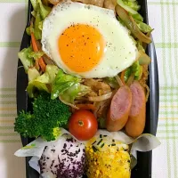 Snapdishの料理写真:焼きそば弁当|tefuraさん