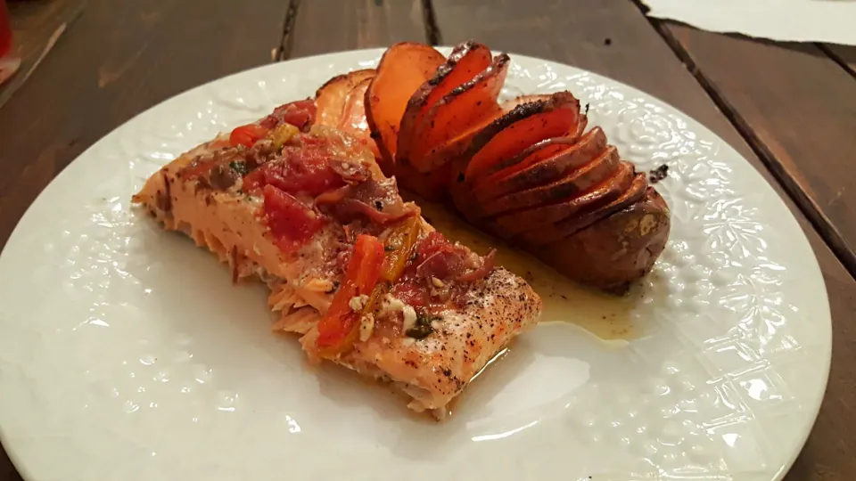 salmon and sweet potatoes|Chris Howtonさん