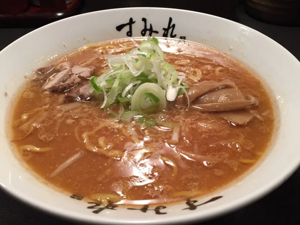 すみれ 味噌ラーメン 🍜|まさとさん