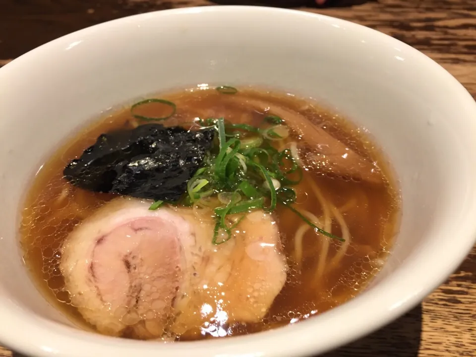 Snapdishの料理写真:支那そばや ミニ醤油ラーメン🍜|まさとさん