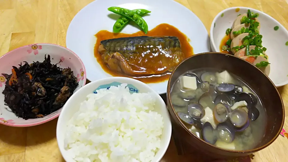 サバの味噌煮
あん肝
ひじきの煮物
シジミと豆腐の味噌汁
ご飯
#夜ご飯|めぐさん